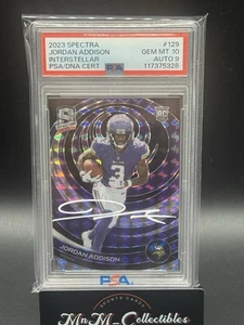 2023 Panini Spectra Interstellar Prizm #129 Jordan Addison RC /60 PSA 10 Auto 9 - Bild 1 von 2