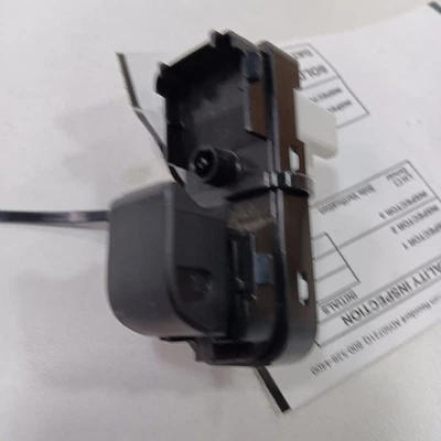 Interruptor de ventana eléctrica delantero pasajero derecho Mazda CX-3 2016 2017 2018 Foto 1 de 4