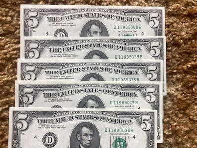 5 Consecutive Numbered 1969c $5.00 FR note 035 to 040 in great shape - Image 1 of 3