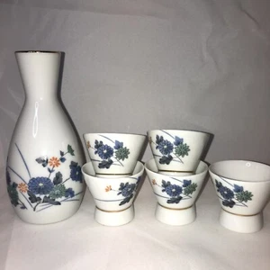 Antique Japanese Porcelain Sake Set Tea pot 6pc Blue White Marked - Picture 1 of 7