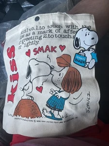Vintage Snoopy Peanuts Bag white Kiss United Feature Syndicate Inc. new - Picture 1 of 5