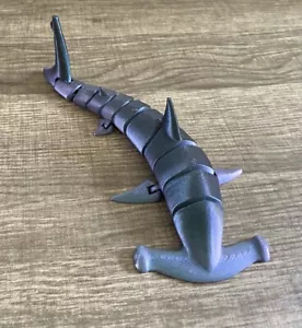 3d printed Hammerhead Shark Animal Fish Ocean Articulated fidget Toy Kids Deco - Picture 1 of 2