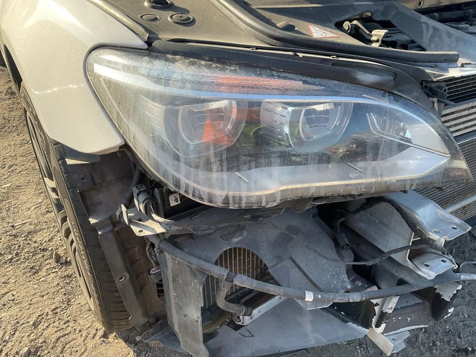 Passenger Headlight Adaptive Headlamp Control LED Fits 13-15 BMW 740i 2216656 Foto 1 de 1