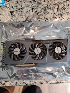 GIGABYTE Radeon RX 6600 XT EAGLE 8GB GDDR6 Grafikkarte - Bild 1 von 5