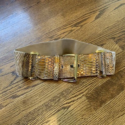 Cinto feminino Londres preto e marrom dourado elástico pele de cobra em relevo anos 80 Y2K - Imagem 1 de 4