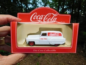 3,5 LKWs der Marke Coca Cola Lledo Werbewagen 1994 - Bild 1 von 1