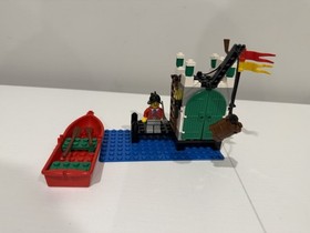 Lego Pirates (6244) "Imperial Armada Sentry" 99% Complete. NO BOX.