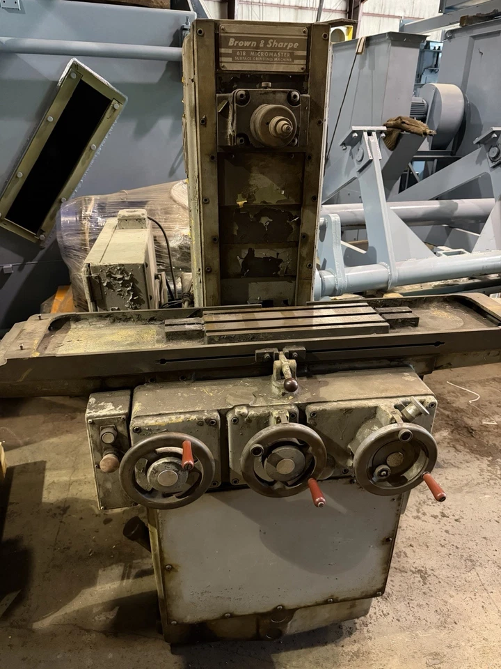 Amoladora de superficie Brown & Sharp 618 Micromaster Foto 1 de 4