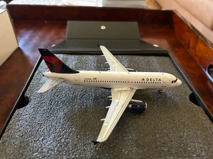 GEMINI 200 DELTA AIRLINES AIRBUS A319 1/200 DIE CAST G2DAL157 NIB - Picture 1 of 11