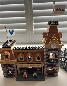 LEGO Disney Train And Station Set 71044 - Picture 1 of 14