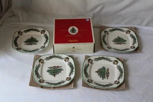 Spode 4er Set Weihnachtsbaum GIRLAND S3324-A7 Vorspeisenteller 5 5/8" quadratisch - Bild 1 von 4