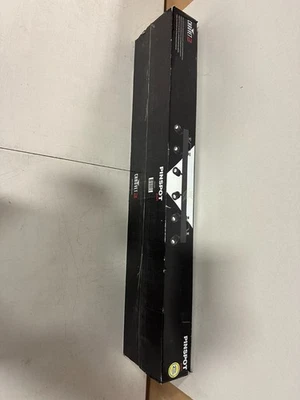 Chauvet DJ Pinspot Bar – Excellent Condition - Image 1 of 4