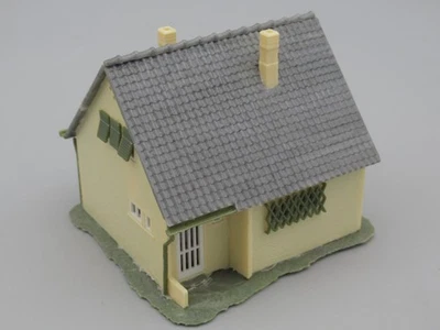 Maison avec porche d'entrée - Faller B-244 - Photo 1/2