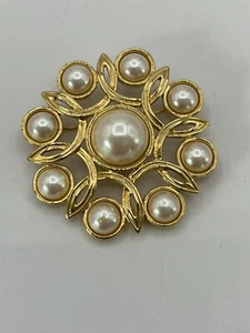 Atemberaubende Vintage Monet signierte Kunstperlen Floral goldfarbene Brosche Anstecknadel 2 Zoll - Bild 1 von 4