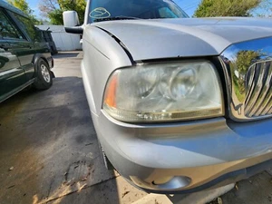 2003 2004 2005  LINCOLN AVIATOR  RIGHT PASSENGER HEADLIGHT - Picture 1 of 1