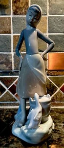 Vintage Lladro # 4682 Girl with Goose Milk Bucket and Stool - Picture 1 of 7
