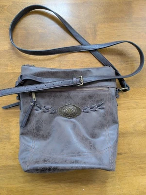 Сумка через плечо Ellen Tracy коричневая кожа плетеная латунная с эмблемой винтажная регулируемая - Изображение 1 из 4