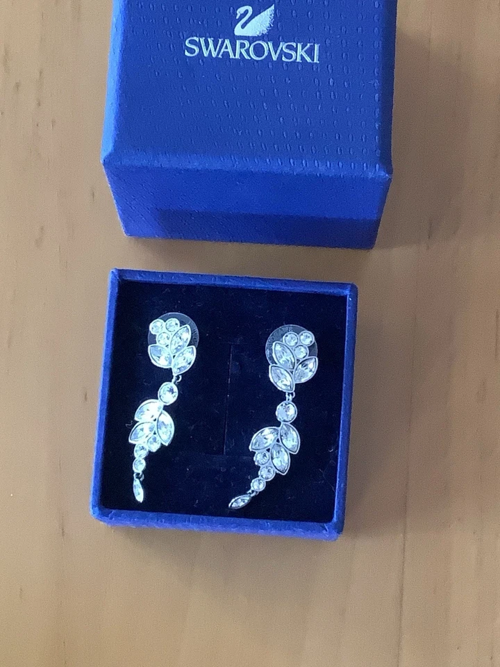 Swarovski Ohrringe Ohrstecker , Edle Form Hochzeit mit Swarowski Kristallen  - Bild 1 von 1