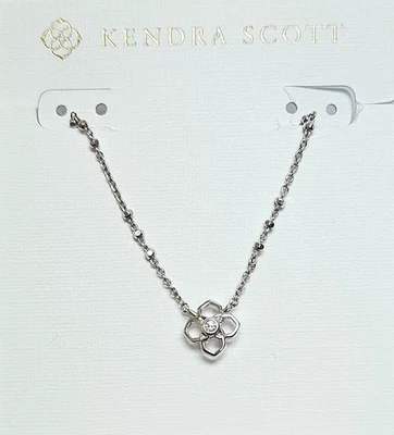 Collar Colgante Corto Kendra Scott W1156 Rodio/Circonita Cúbica Floral Rue Foto 1 de 3