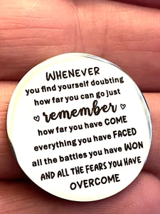 Un pequeño abrazo de bolsillo ficha regalo inspirador SOLO RECUERDA sobreviviente de cáncer - Imagen 1 de 2