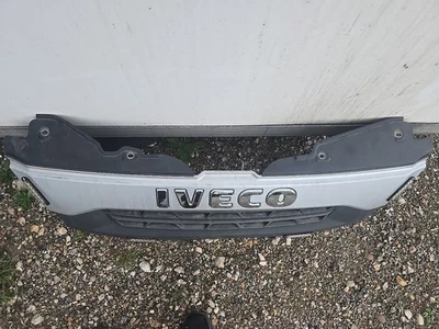 09-14 IVECO DAILY 35S13 RADIADOR DELANTERO PANEL REJILLA CENTRAL SUPERIOR 5801342734EZ Foto 1 de 4