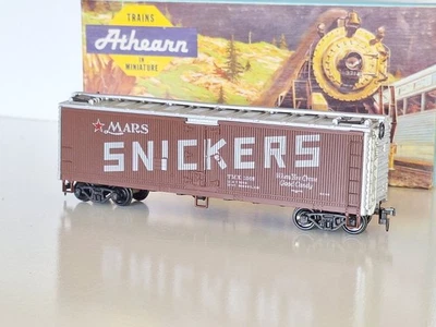 Athearn 5206 Mars Snickers 40' Scribed Reefer Wagon. V/good cond. Boxed.HO scale - Image 1 of 4