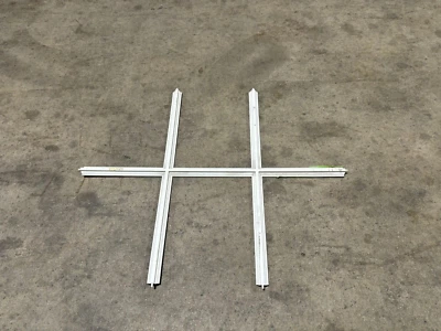 Andersen 400 Series Tilt-Wash Double-Hung Window Vinyl Grille 2032 - Image 1 of 2