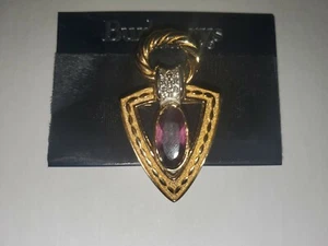 Vintage Burberrys Of London Brooch Pin Purple Stone Gold Plated - Picture 1 of 12
