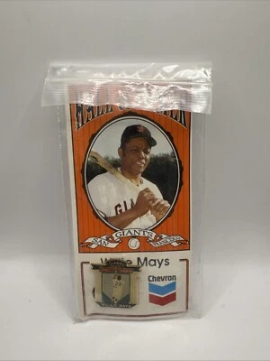 1992 Willie Mays Hall Of Famer San Francisco Giants Chevron Lapel Pin - Image 1 of 2