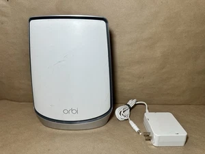 NETGEAR Orbi RBS850 Satellite AX6000 Tri-Band WiFi 6 Dodatkowa sieć siatkowa - Zdjęcie 1 z 11