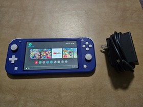 Nintendo Switch Lite Handheld Console - 32GB - Blue (T33) Excellent condition.