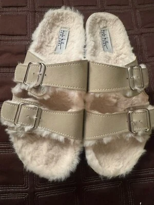 Nicole Miller cork Sandals Arizona style fuzzy footbed women’s Size 9 M Bettina - Image 1 of 4