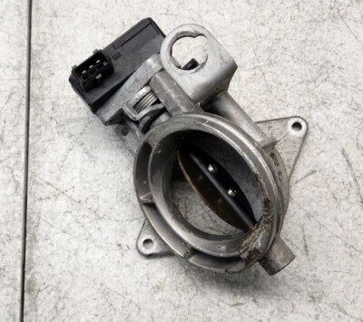 BMW 328I E36 1996-1999 conjunto de carrocería de acelerador secundario OEM Foto 1 de 4