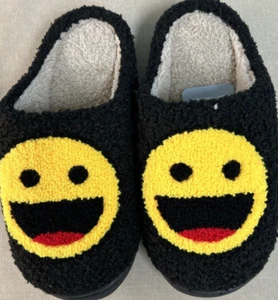 Smiley Face Women's Black & Yellow Fluffy Warm No-Slip Lounge Slippers S - 5-6 - Picture 1 of 4
