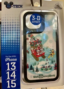 Estuche para iPhone 13/14/15 Disney Parks Holiday Santa Mickey & Friends In Sleigh 2025 - Imagen 1 de 1