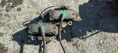 ✅ 03-06 Juego de pinzas de freno delanteras izquierda y derecha Mercedes R230 SL500 OEM Foto 1 de 4