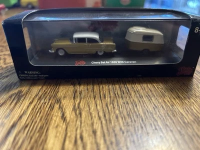 Malibu International #06001 压铸 1:87 HO 金色 1955 雪佛兰 Bel Air 带大篷车 — 第 1/4 张图片