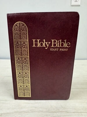 Holy Bible New King James Giant Print Reference Edition Regency 883BG VG+ - Image 1 of 4