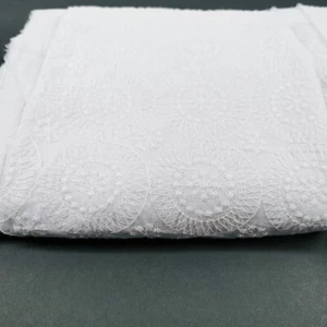 Tessuto design cerchio ricamo rialzato vintage bianco 2 pezzi lungo 21" e 24" - Foto 1 di 6