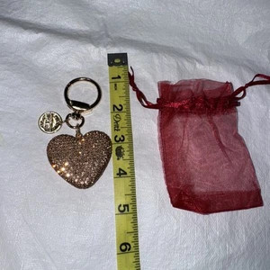 Llavero/dije de monedero en forma de corazón de oro rosa - Imagen 1 de 1