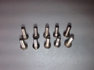 10-32 Rack Mount Screws (.75")(10 pack) - Photo 1/6