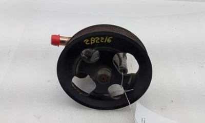 Bomba de dirección asistida Nissan Titan Armada 2004-2015 Foto 1 de 3