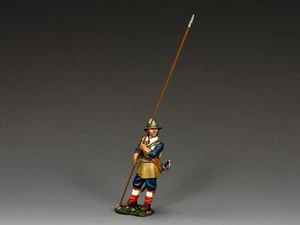 PnM004B Vertical Pikeman (Royalist) de King & Country - Imagen 1 de 2