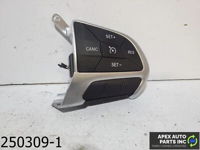 OEM 2015-2017 Chrysler 200 2.4L volante lado derecho interruptor de control de crucero Foto 1 de 4