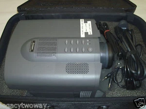 Vivitek Voyager AV500 Digital Multimedia LCD Projector 1000 Lumens  - Picture 1 of 9