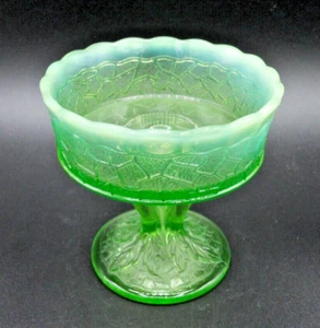 SCARCE BEAUTIFUL DUGAN GREEN VASELINE OPALESCENT MAPLE LEAF JELLY COMPOTE VASE - Picture 1 of 6