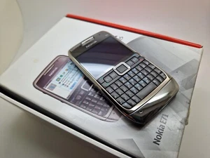 Teléfono Móvil Nokia E71 DESBLOQUEADO Como Nuevo En Caja 3UKPOST - Imagen 1 de 14