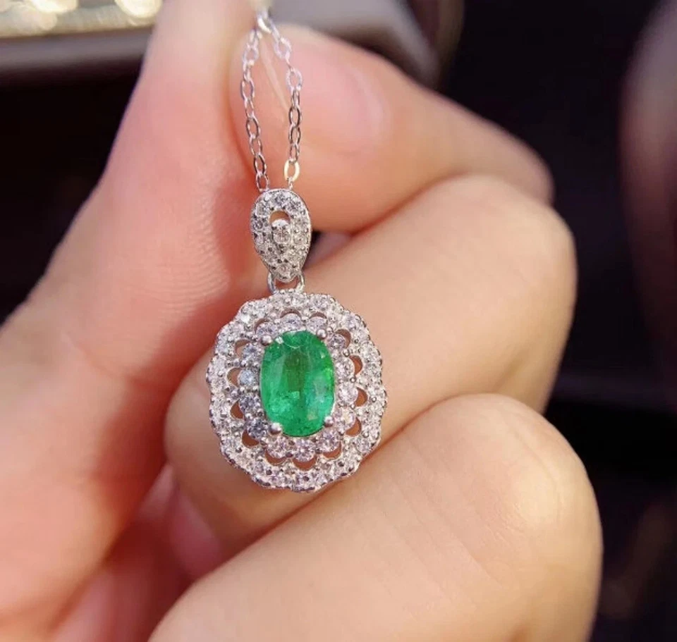 Кулон цепочка 18 дюймов с покрытием из белого золота 14 карат с зеленым изумрудом овальной огранки 2 карата - Изображение 1 из 4