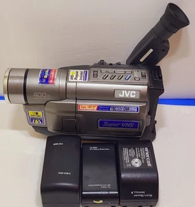 JVC GR-SXM330U- Compact Video VHS Camcorder- W/ 3 Batteries- No Charger- Works - Picture 1 of 10