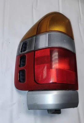 1998 99 00 01 02 HONDA PASSPORT Driver Brake Lamp Tail Light Assembly Left - Image 1 of 4